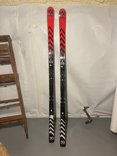 Used 188 Volkl Gs Skis Without Bindings