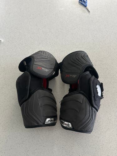 Used Senior Bauer Vapor X900 Lite Elbow Pads