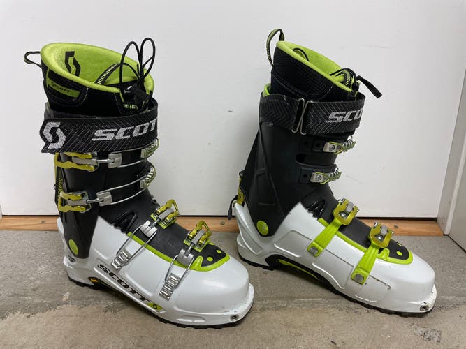 Scott Cosmos III alpine touring ski boots