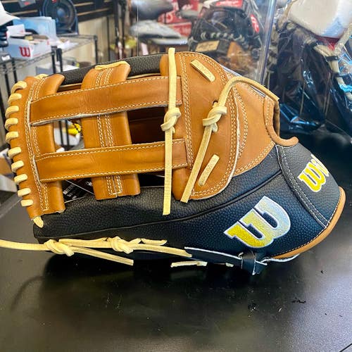NEW (No Tags) 2023 Wilson A2000 1799SS 12.75" SuperSkin Outfield Baseball Glove LHT ►2-DAY SHIP◄