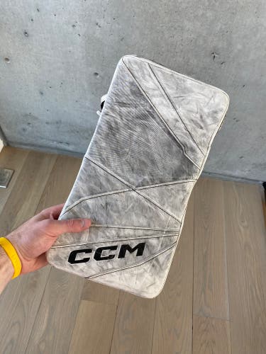 CCM Axis 2 Pro Hockey Goalie Blocker