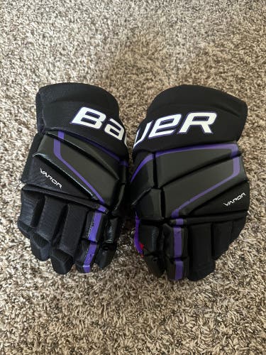 Used  Bauer 14"  Vapor 3X Gloves