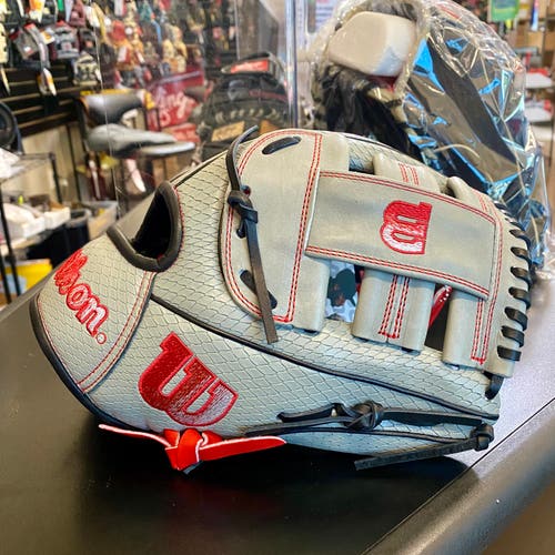NEW (No Tags) 2024 Wilson A2000 TA7 GM Tim Anderson 11.5" Infield Glove RHT  ►2-DAY SHIPPING◄