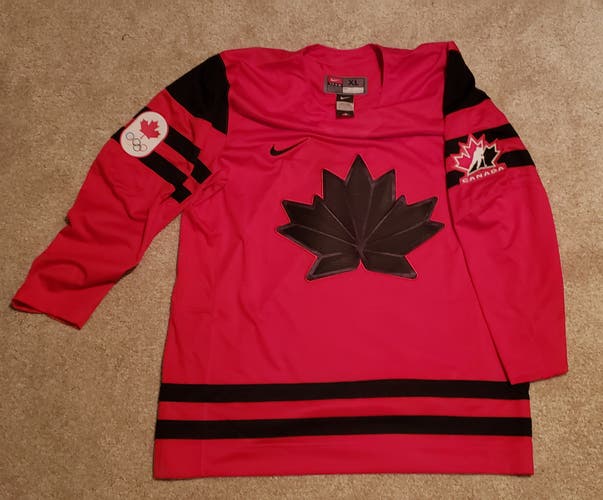 Team Canada Hockey Red New XL Adult Unisex Nike Jersey