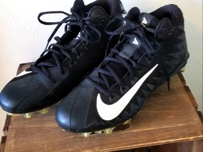 Used Size 8.0 (Women's 9.0) Men's Nike Molded Cleats
