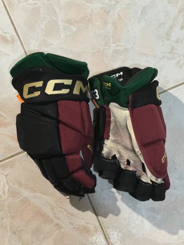 Used  CCM 14" Pro Stock Jetspeed FT1 Gloves