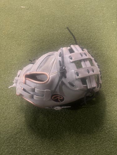 Catcher's 33" Heart of The Hide Softball Glove