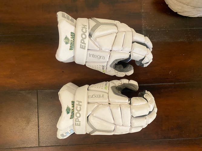 St Leo Epoch Gloves