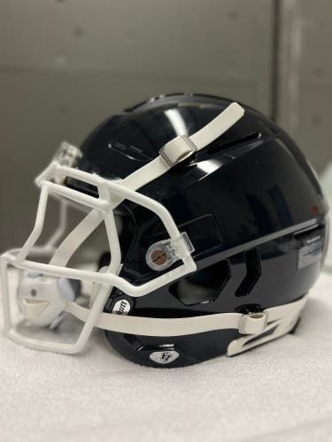 Schutt F7 2.0 size medium football helmet