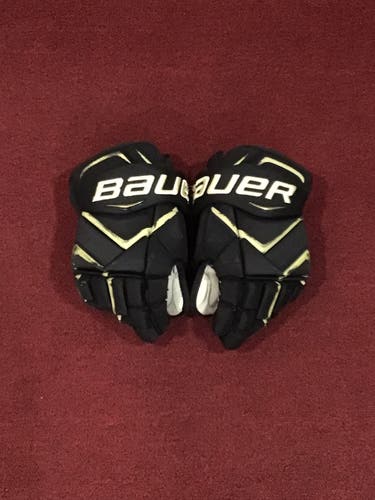 Western Michigan Used Bauer 14" Pro Stock Vapor 1X Pro Gloves Item#WMGL14