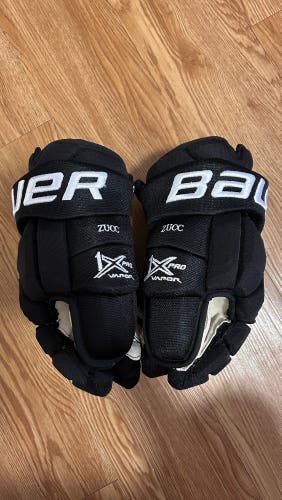 Black Bauer Vapor 1X Pro Mats Zuccarello 13” Gloves