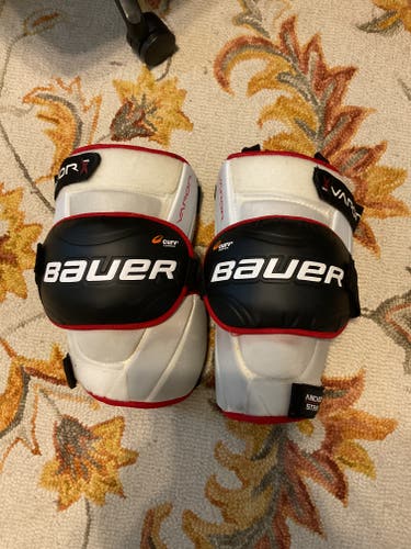 Used Bauer Vapor 1x goalie knee pads