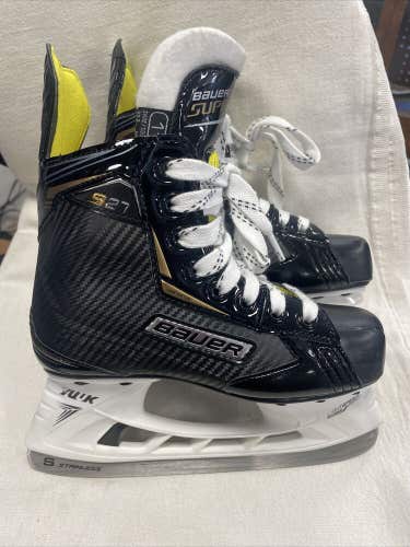 Junior Size 1 Bauer Supreme S27 Ice Hockey Skates