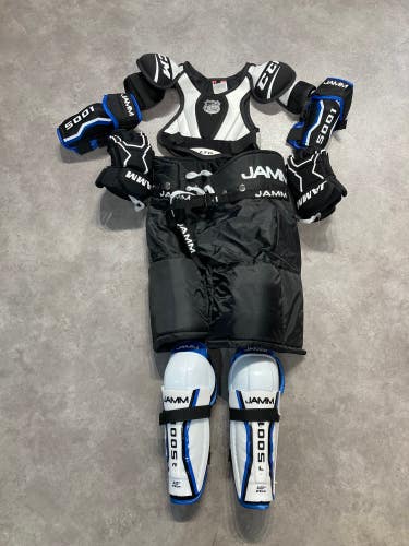 Used JAMM Junior Hockey Starter Kit
