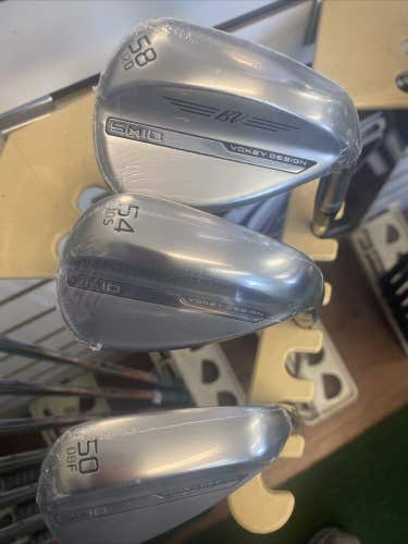 New Wilson 2024 Staff Forged 50 , 54 , 58 Degree Wedge Set