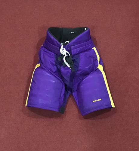 Used NCAA Size Medium Bauer pro pants Item#MNKPPM