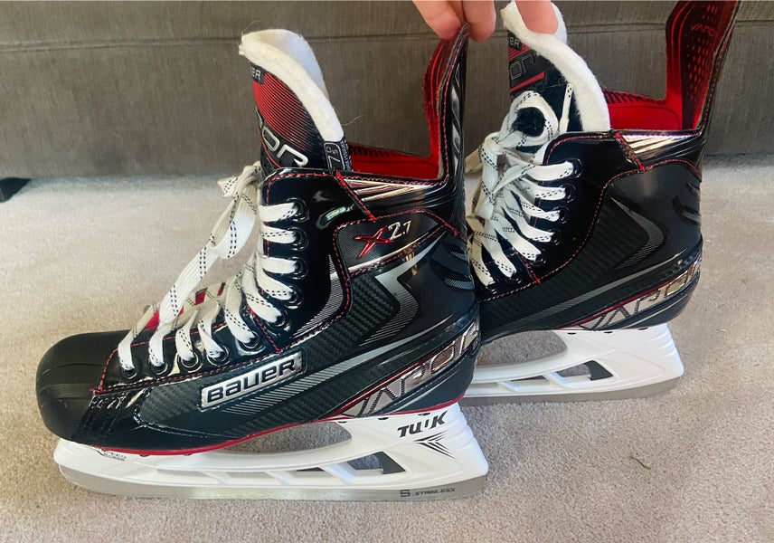 Used Senior Bauer Regular Width 7.5 Vapor X2.7 Hockey Skates