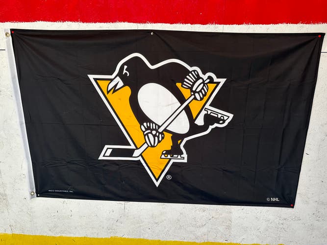 Pittsburg penguin 3’ x 5’ flag