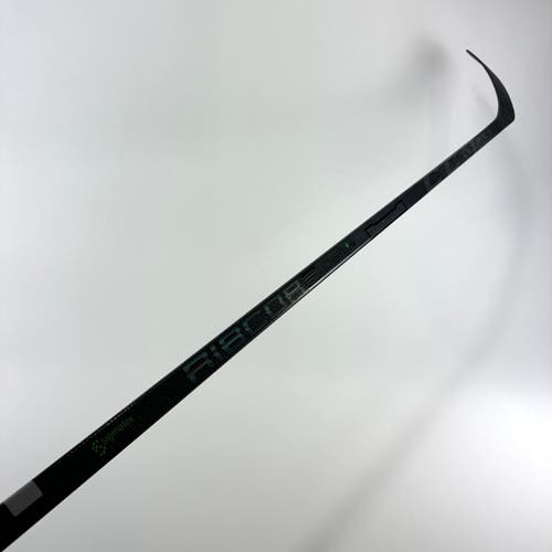 New Right CCM Ribcore Trigger 6 Pro | 80 Flex P90 Curve Grip | Bemstrom | C180
