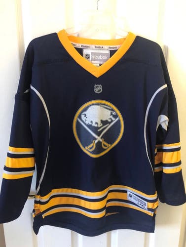 BUFFALO SABRES REEBOK YOUTH L/XL JERSEY. USED.