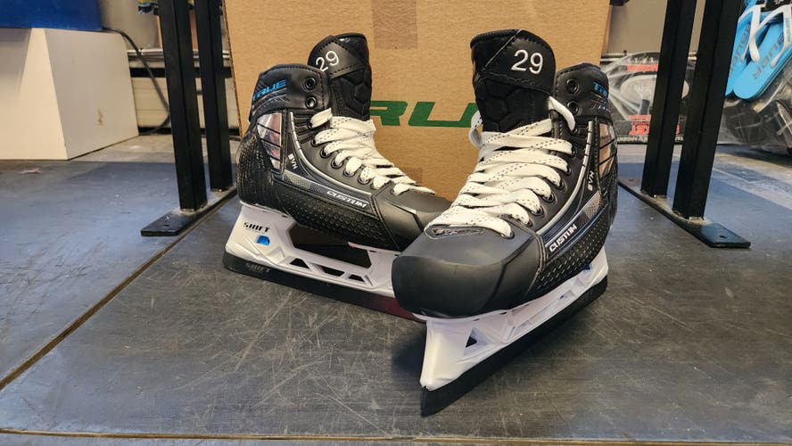 New Senior True SVH Pro Return 2 piece Size 8 Goalie Skate with Custom Tongue #29 [21010031]