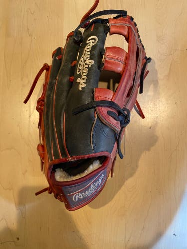 Used Right Hand Throw 12.75" Pro Preferred Baseball Glove