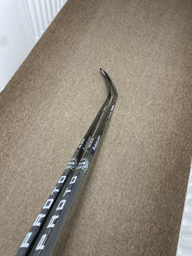 NEW TWO PACK Bauer Right Handed P28 Proto-R Hockey Stick