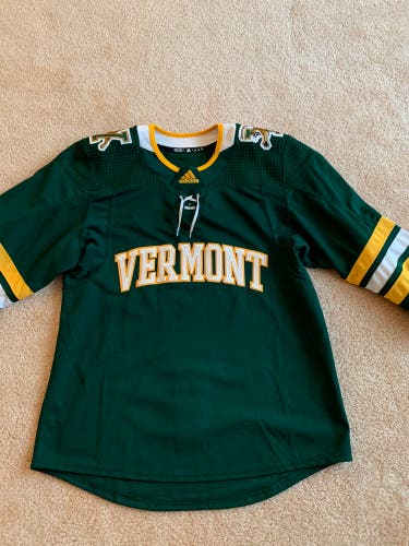 Authentic University of Vermont (UVM) Hockey Jersey (50) MIC