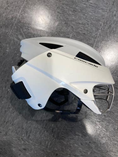 Women's White Used Adult Cascade LX Helmet (Medium)