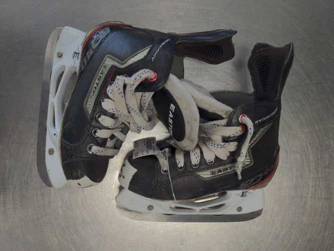Used Easton Eq40 Junior 01.5 Ice Skates Ice Hockey Skates