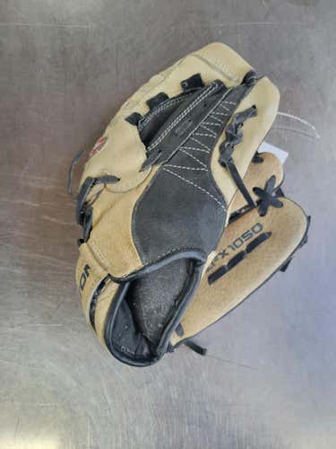 Used Easton Eric Gagne 10 1 2" Fielders Gloves