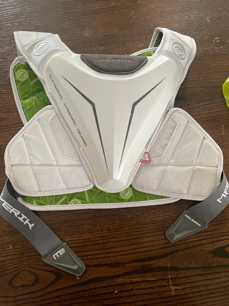 Used Large Maverik M5 Shoulder Pads