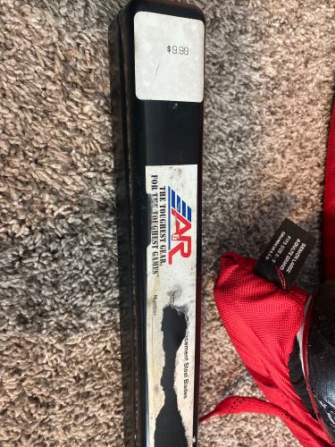 Used Junior Bauer Regular Width   Size 5.5 Vapor X2.7 Hockey Skates