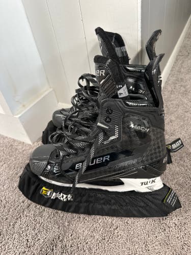 Used - Senior Bauer Supreme Mach Hockey Skates - Size 9 - Fit 2 - Pulse Ti Steel INCLUDED