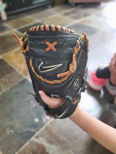 Used Nike Right Hand Throw Catcher's Diamond Ready KDR-CMY 31" Youth Baseball Catchers Mitt