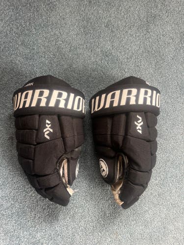Warrior 14" Pro Stock AX1 Pro Gloves
