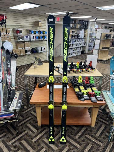 Fischer RC4 World Cup GS JR 183 25m Skis w/ Race Plate And Z13 Binding
