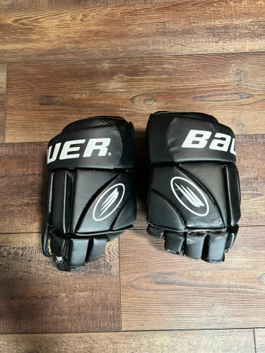 Used Bauer Supreme 1000 Gloves