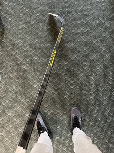 Used Senior Bauer Right Handed P88  Supreme 3S Hockey Stick