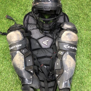 Used Youth Easton Qwickfit Catcher's Set