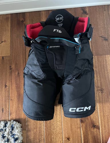 New Senior CCM  Jetspeed ft6 Hockey Pants