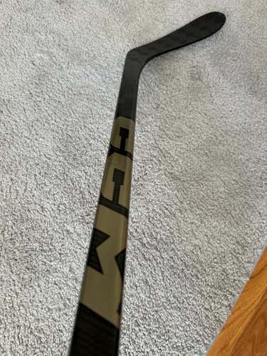 Used Senior CCM FT Ghost(replica) Right Handed Hockey Stick P28