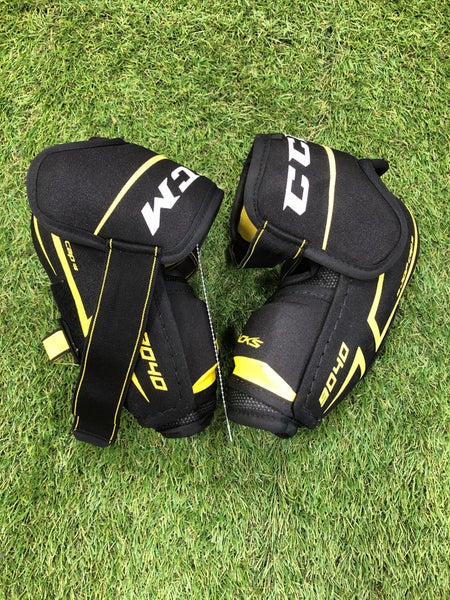 Used Senior Large CCM Tacks 9040 Elbow Pads