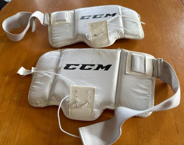 CCM intermediate thigh guards for use with leg pads