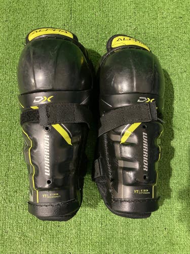 Used Youth Warrior alpha dx Shin Pads 8"
