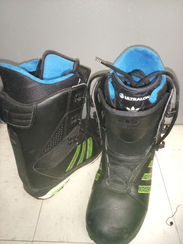 New Adidas Snowboard Boots Medium Flex Freestyle
