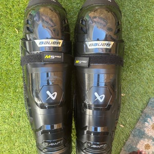 Bauer M5 Pro 16” Shin Guards