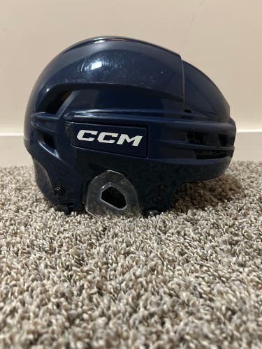 Used Medium CCM  tacks 720 Helmet
