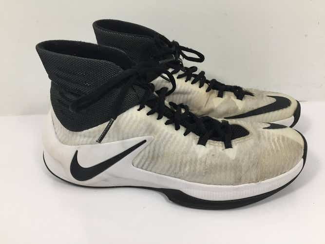 Used Nike Senior 7.5 Basketball Shoes