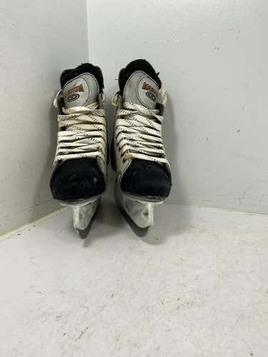 Used Easton Magnum Junior 01 Ice Skates Ice Hockey Skates